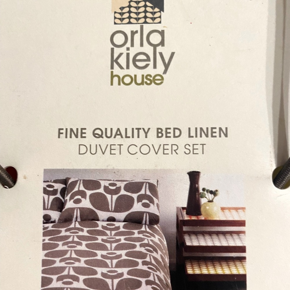 Brand New in packaging Orla Kieley duvet cover set - fits queen bed